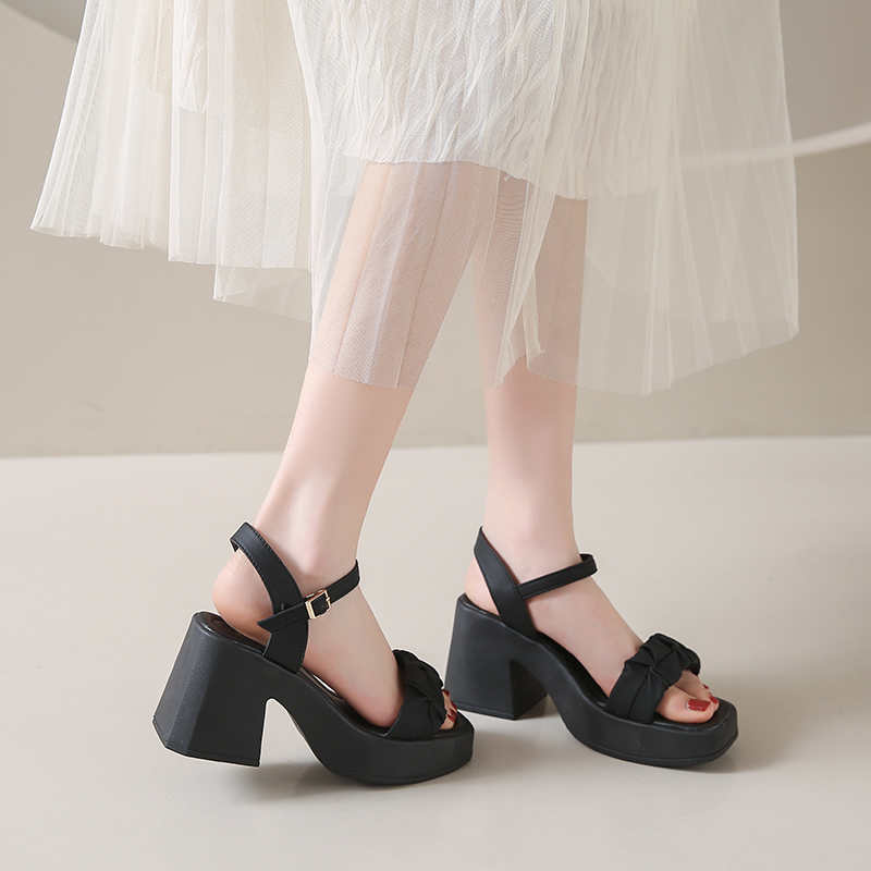 Camp Without Heel Woman Sandal - Sewing New ulasan dan harga